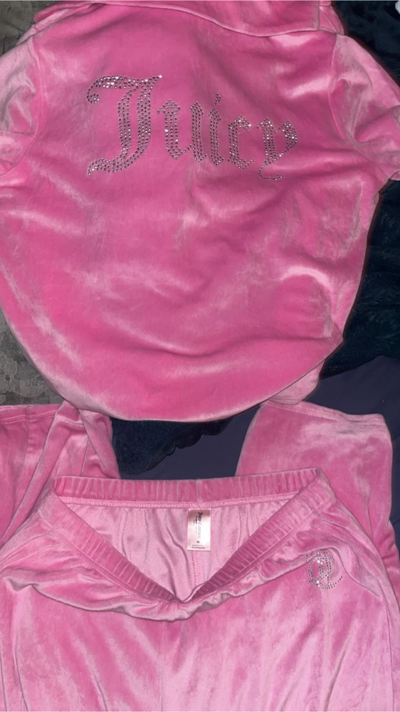 Juicy Couture Pink Velour Tracksuit Set - Size M - photo 4