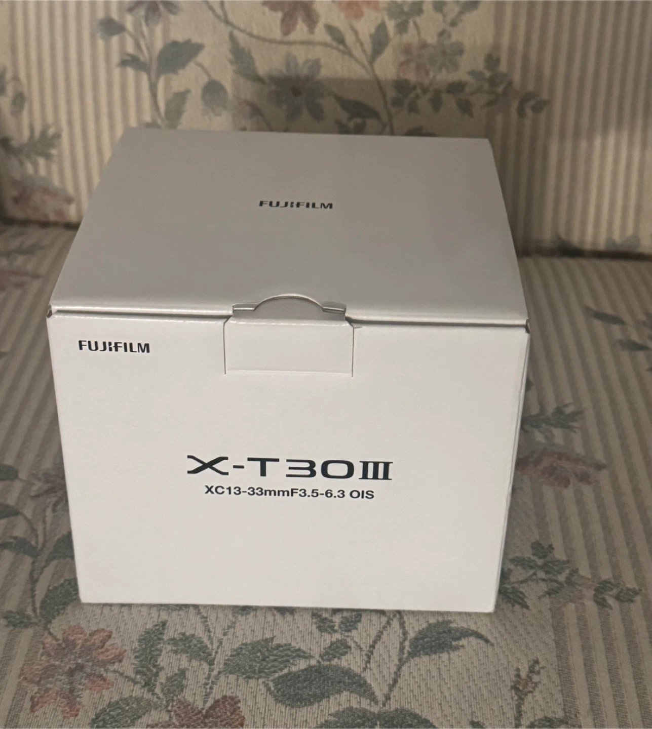 Fujifilm X-T30 Mirrorless Camera with 13-33mm Lens