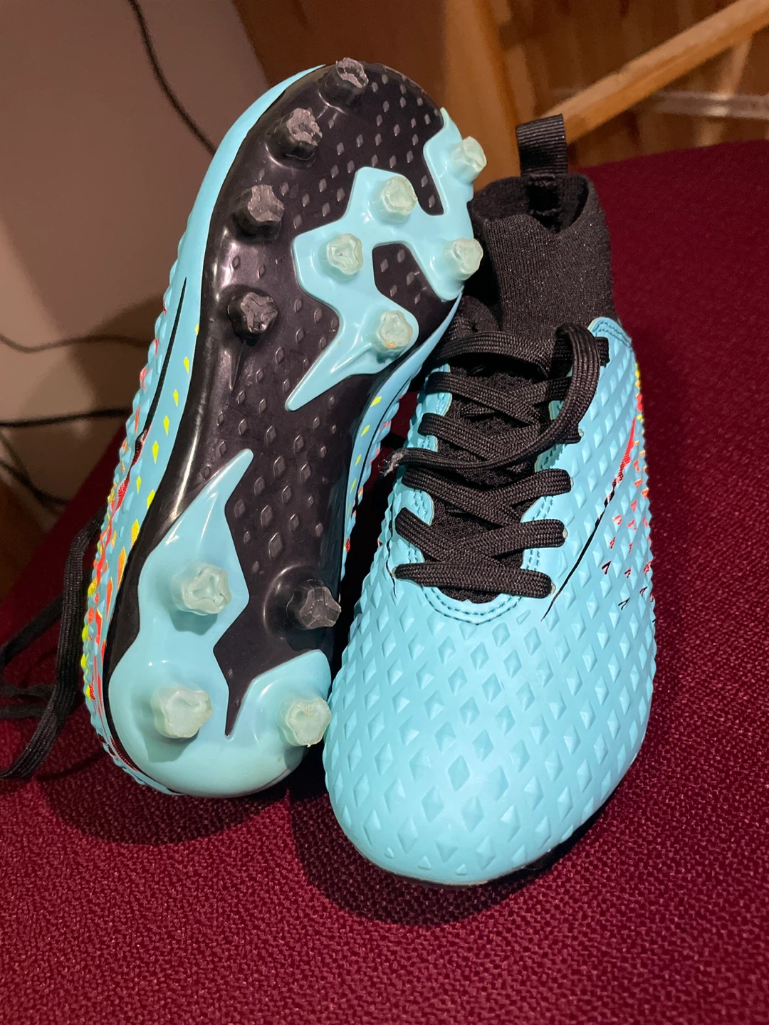 Youth Soccer Cleats - Size 32 - photo 3