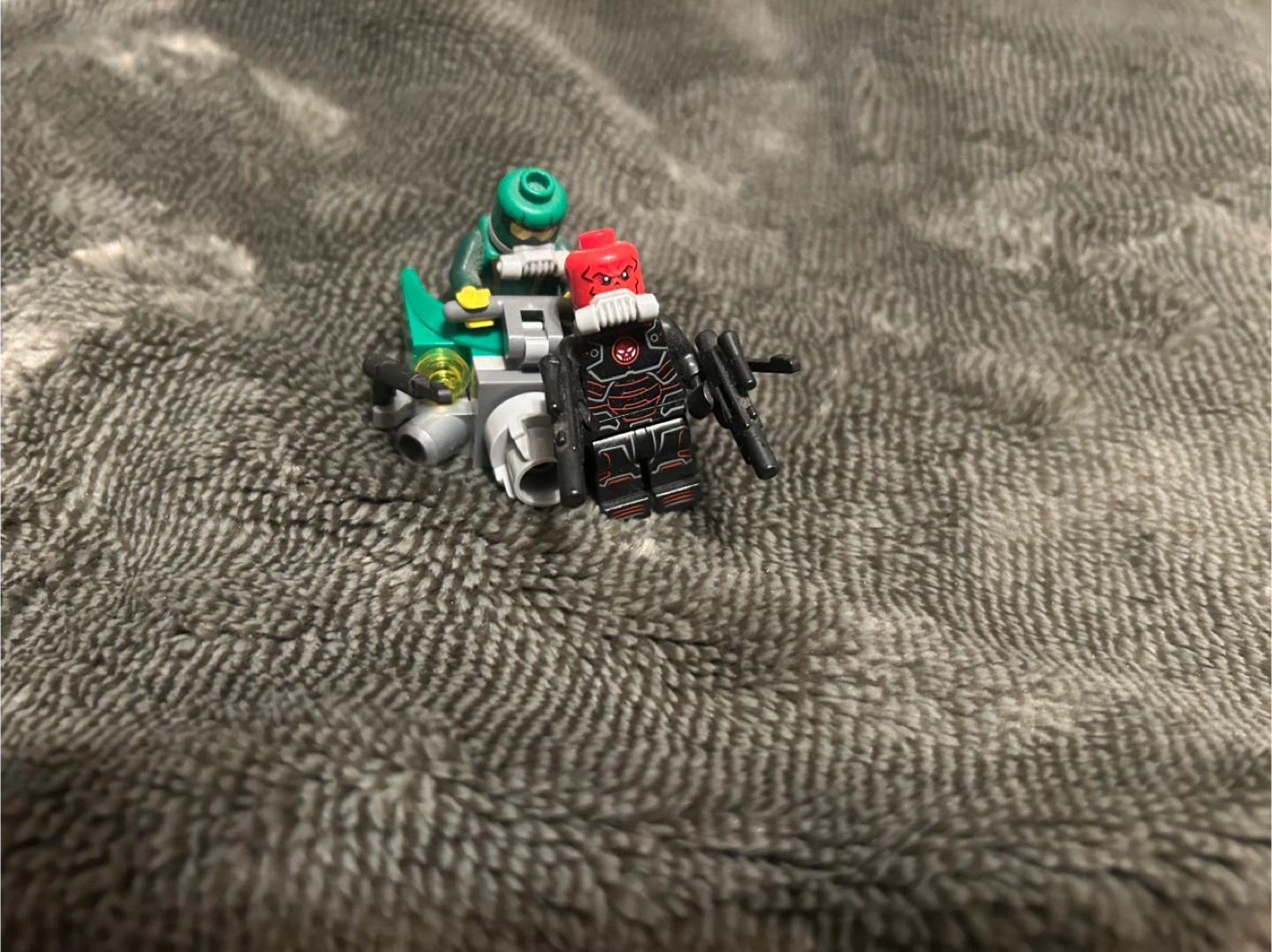 LEGO Marvel Super Heroes red skull submarine - photo 2