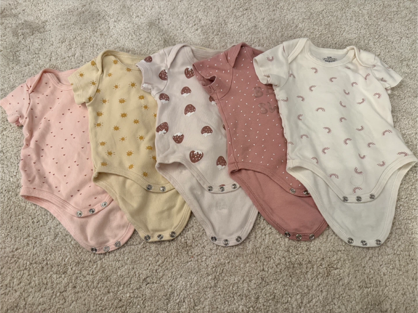 Baby Bodysuits 5-Pack (9–12M) – Like New