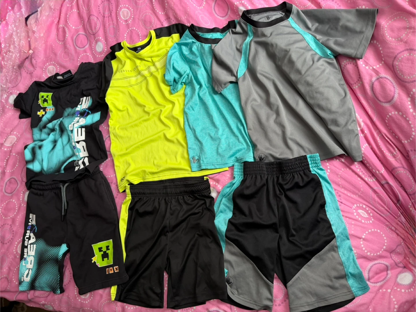 Boys  T-Shirts and Shorts Bundle - photo 2