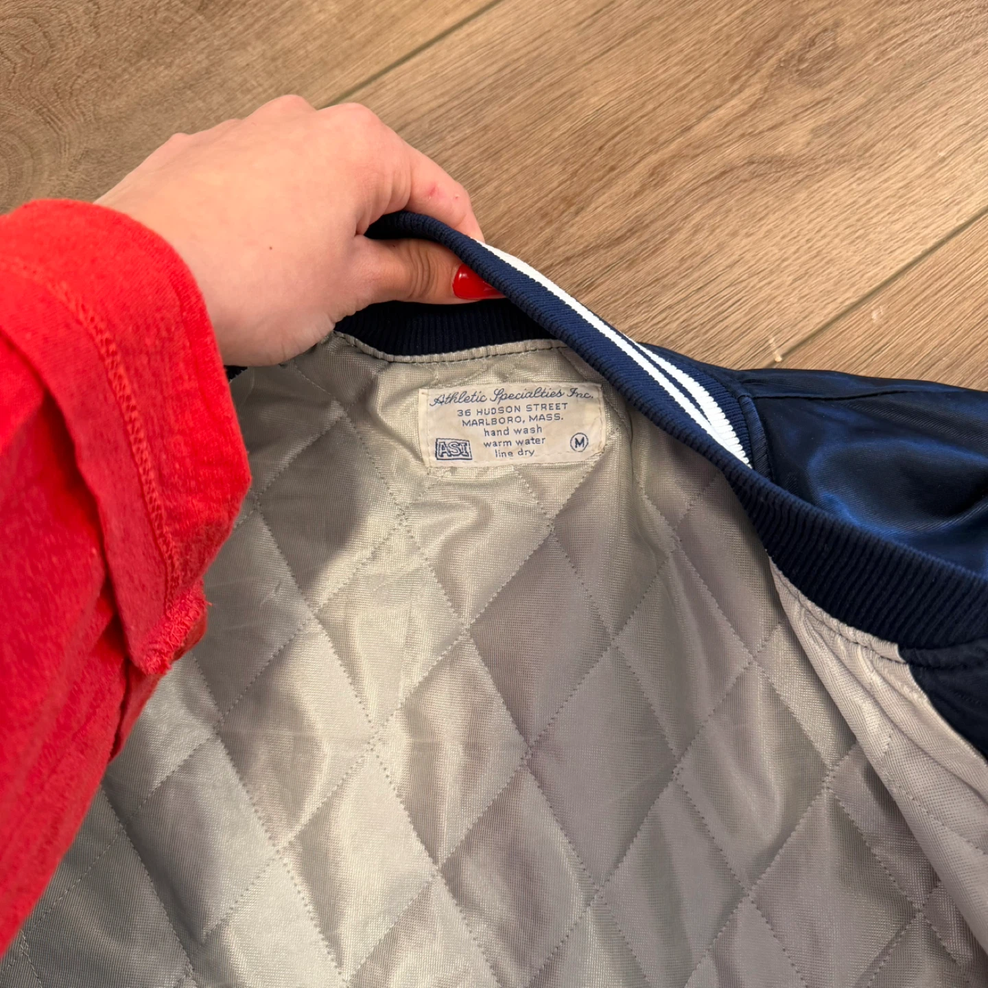 New York Yankees Satin Bomber Jacket - photo 3