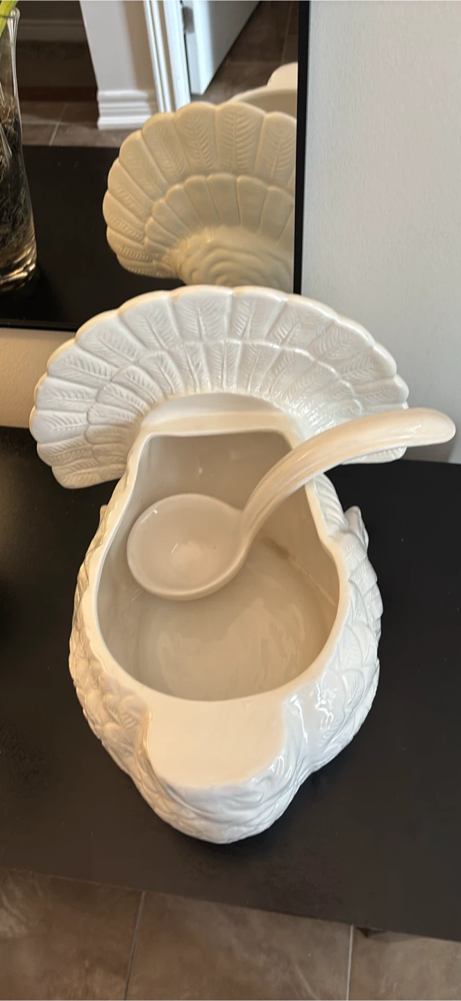 White Ceramic Turkey Tureen with Ladle - photo 3