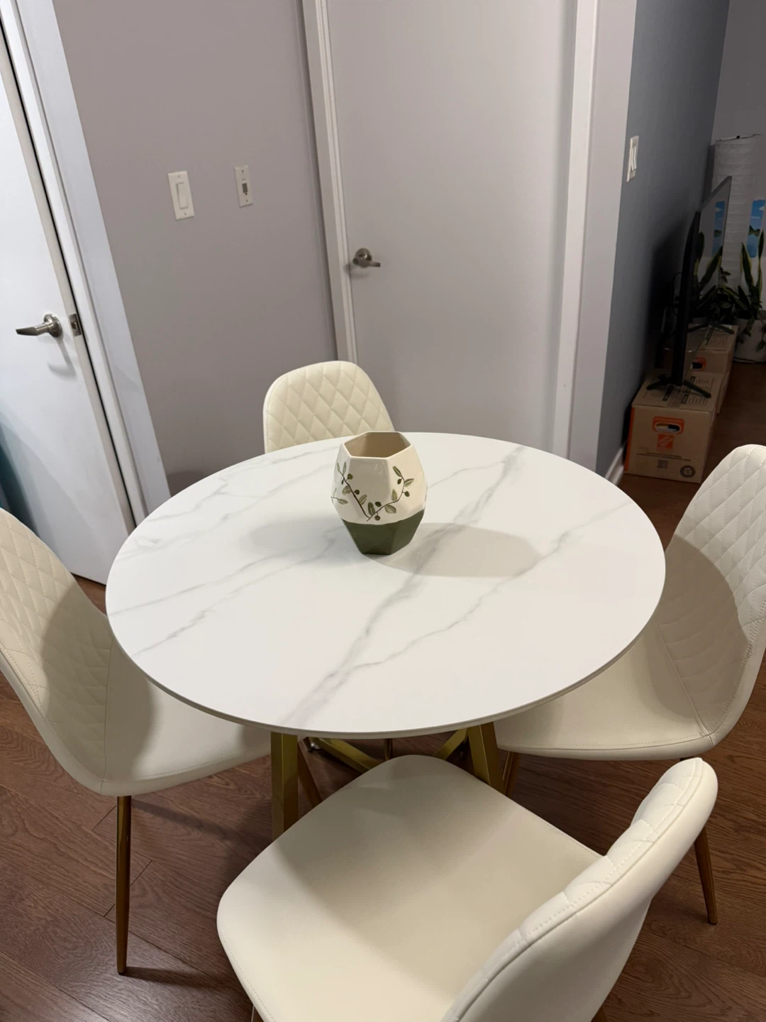 🥕 (NEGOTIABLE) CHAIRS ONLY