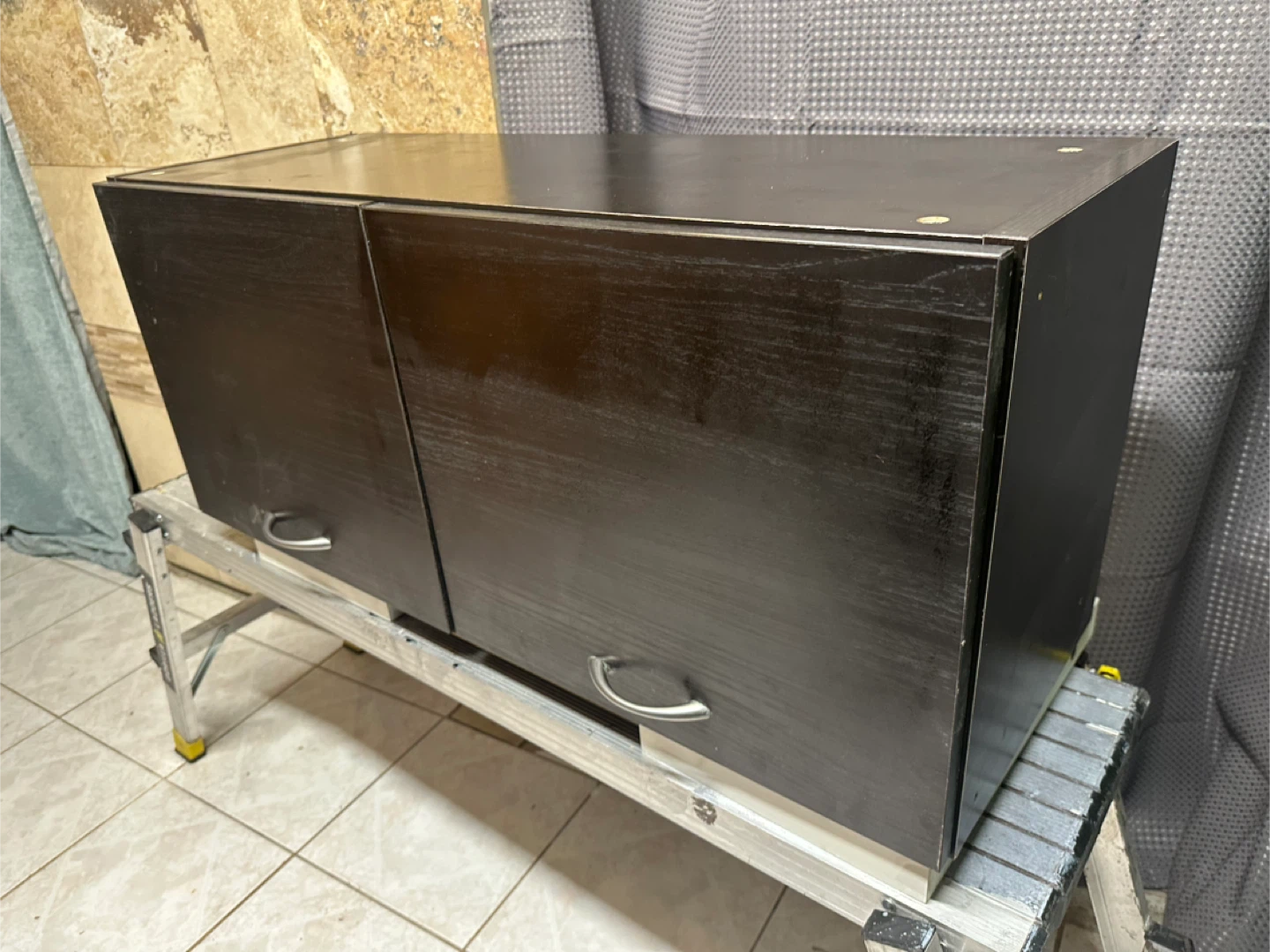 Horizontal Wall Cabinet – Great Condition W36 H15 - photo 3