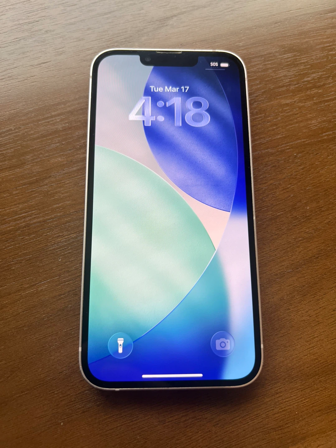 Apple iPhone 13