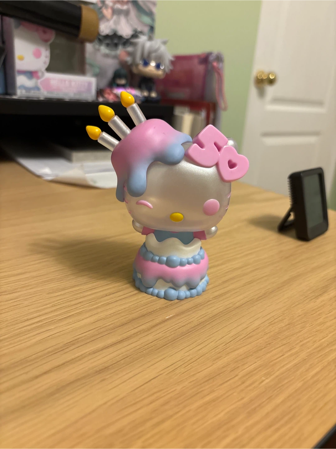 Hello kitty Funko (broken)