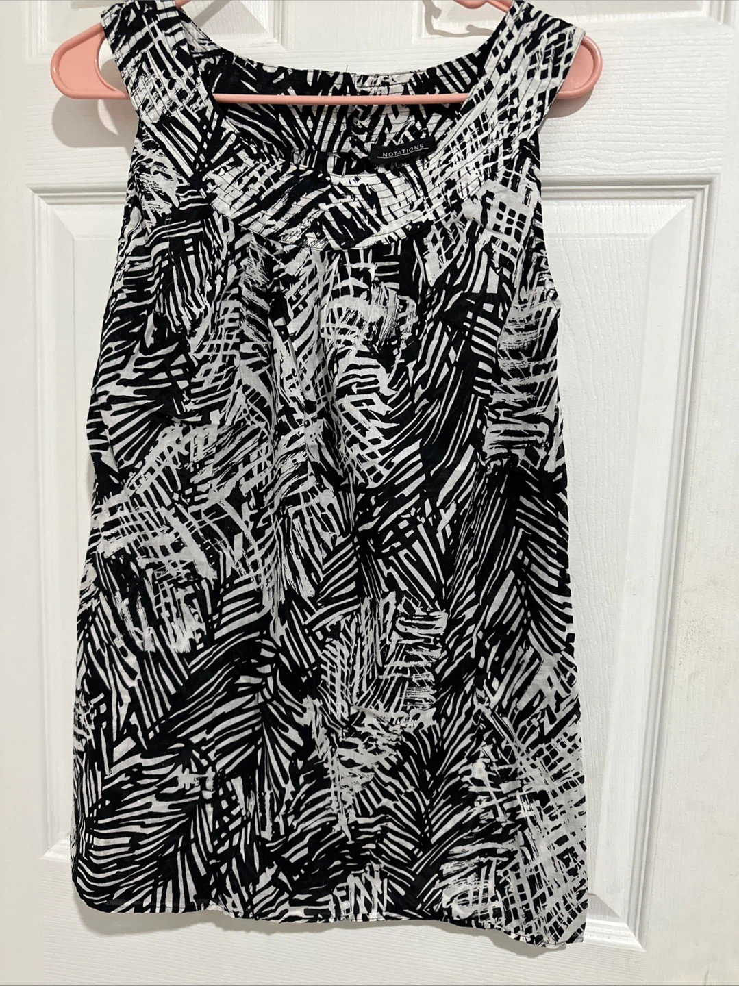 Notations Black and White Leaf Print Sleeveless Top XL - photo 5