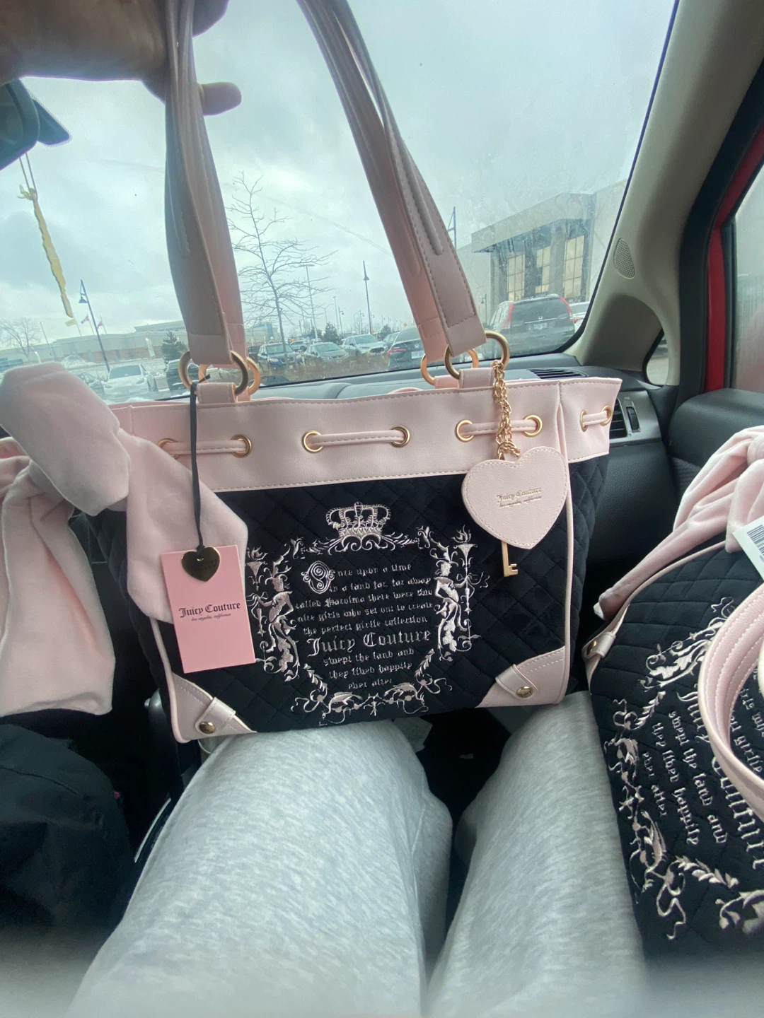 Juicy Couture Quilted Tote Bag - photo 2
