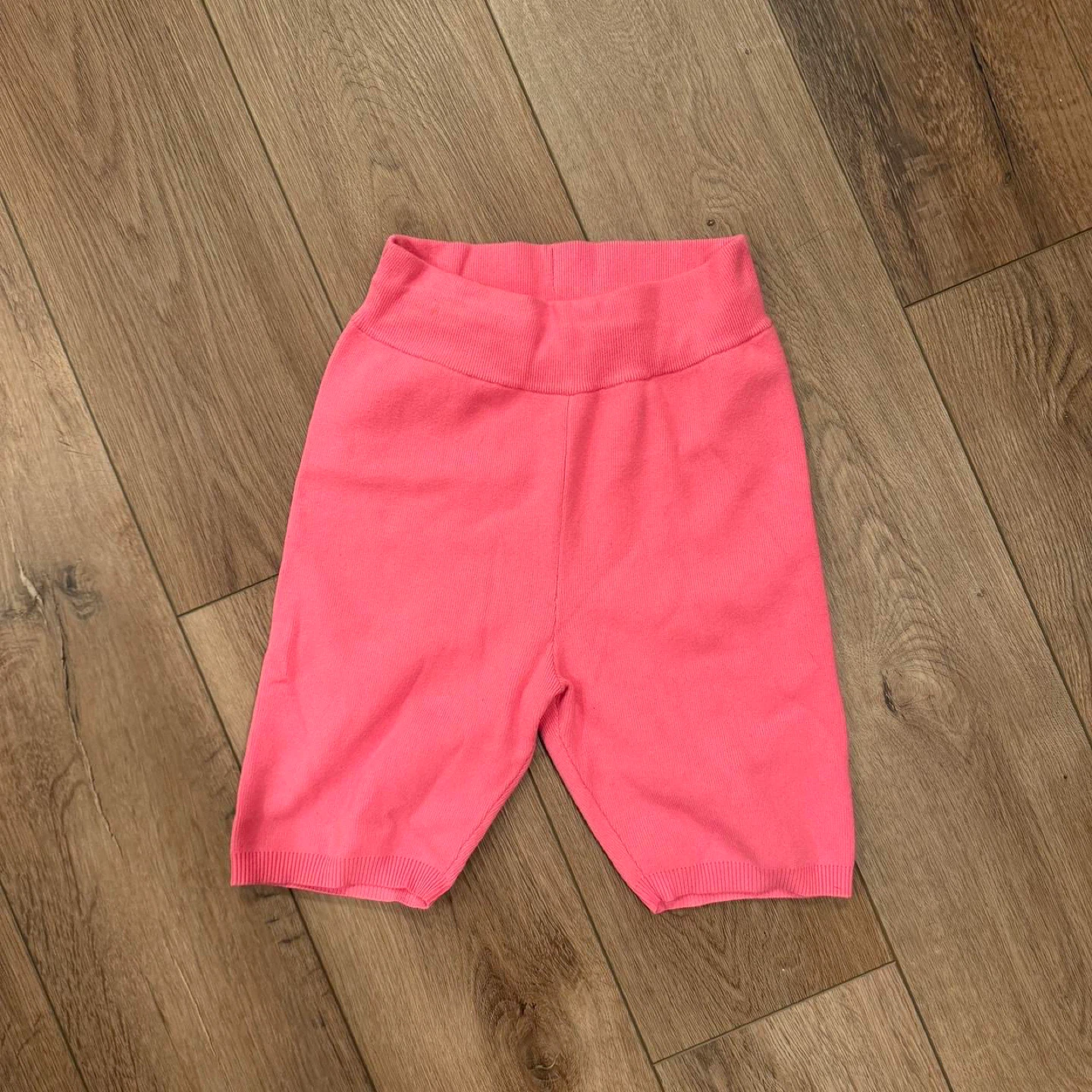 Aritzia Wilfred Pink Knit Shorts