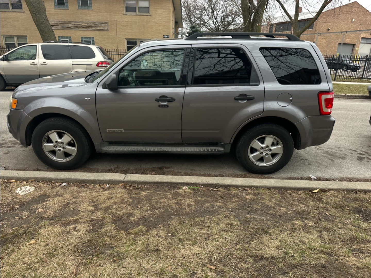Ford Escape XLT SUV - photo 5