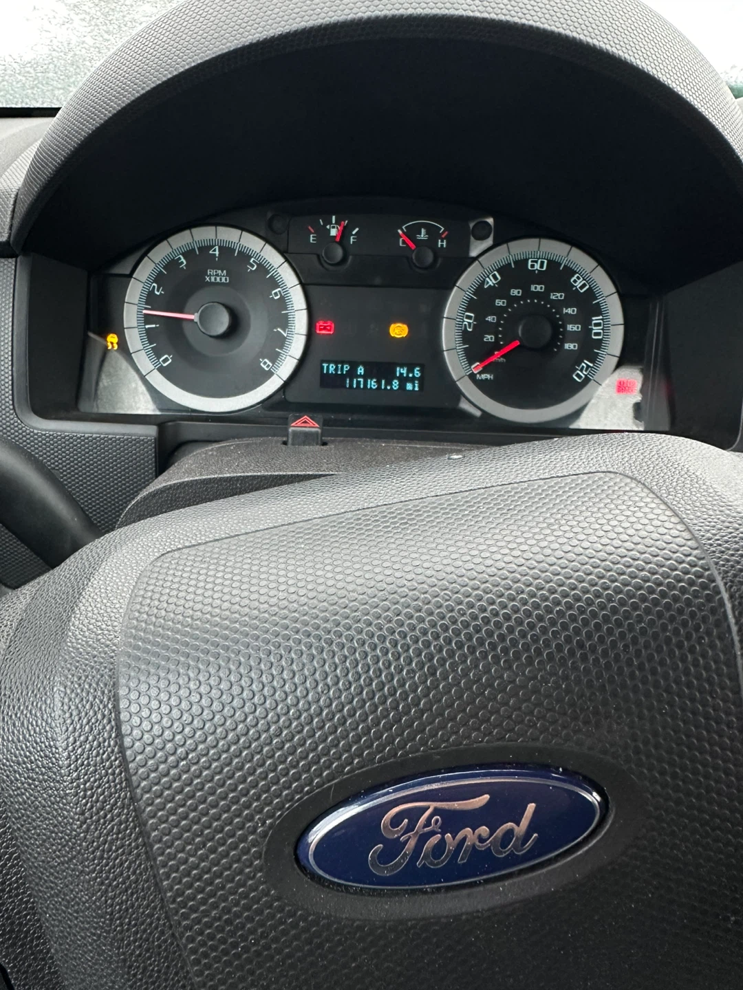 Ford Escape XLT SUV - photo 4