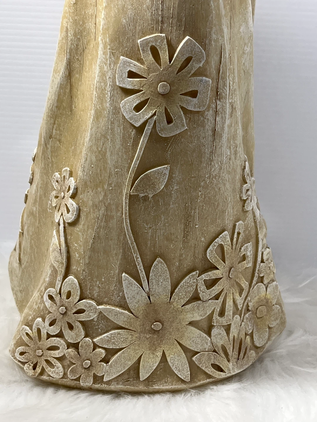 Decorative Angel Figurine with Floral Accents - photo 2