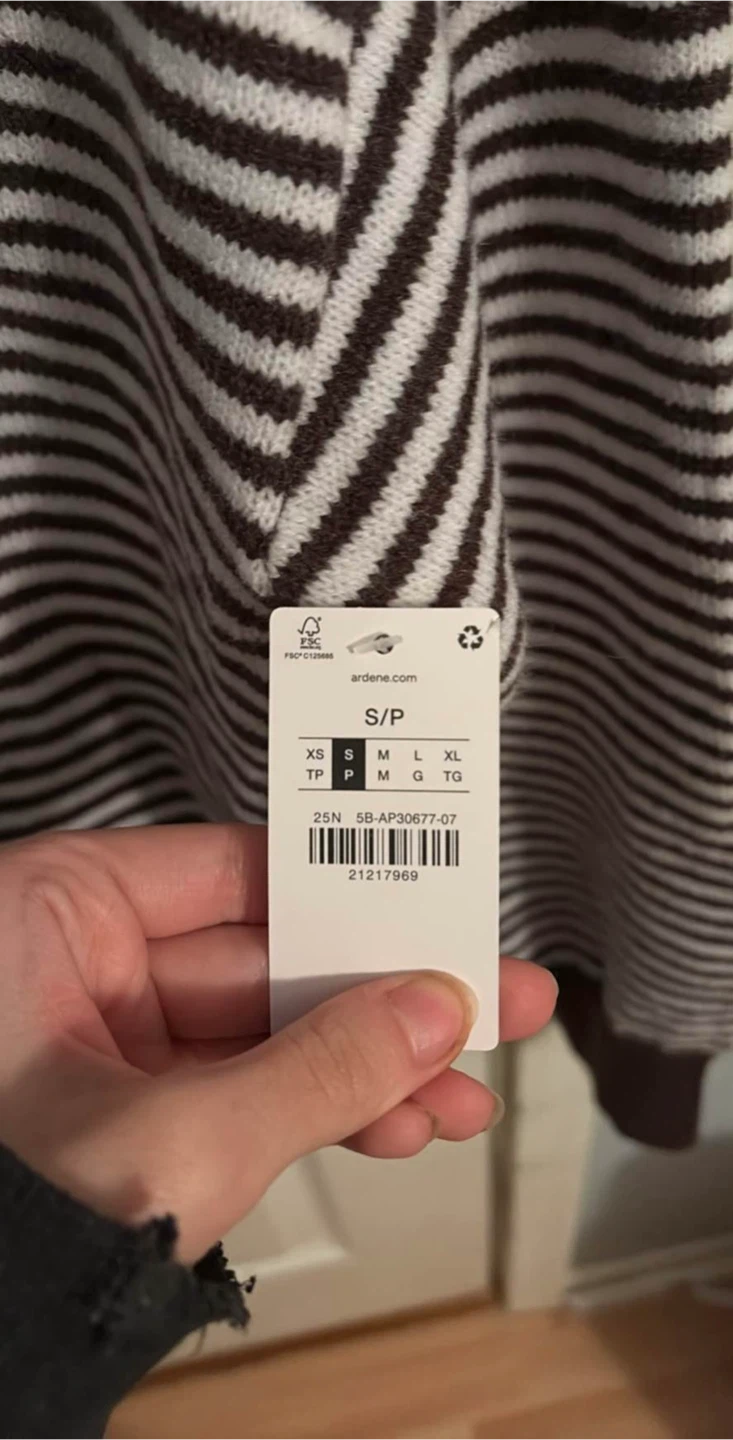 Ardene Striped Sweater brown size small tags still on - photo 2