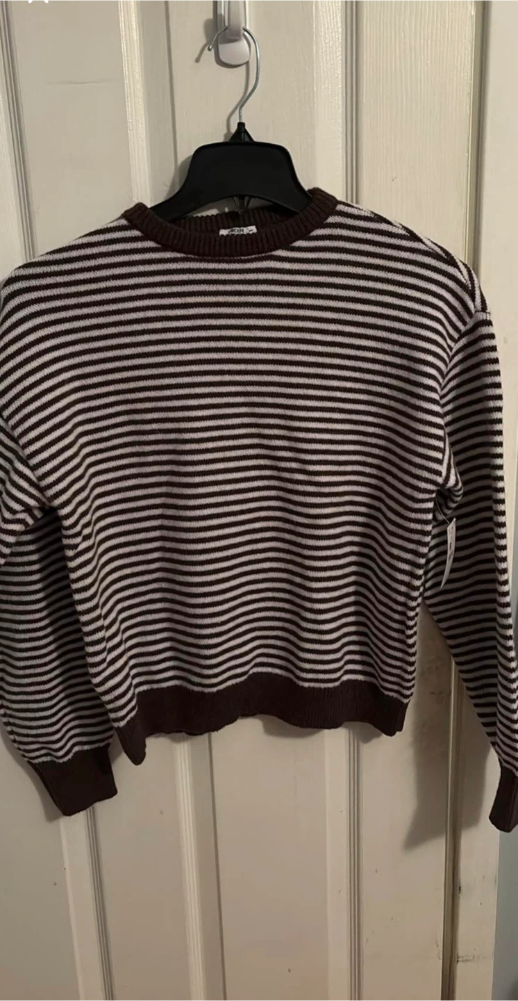 Ardene Striped Sweater brown size small tags still on