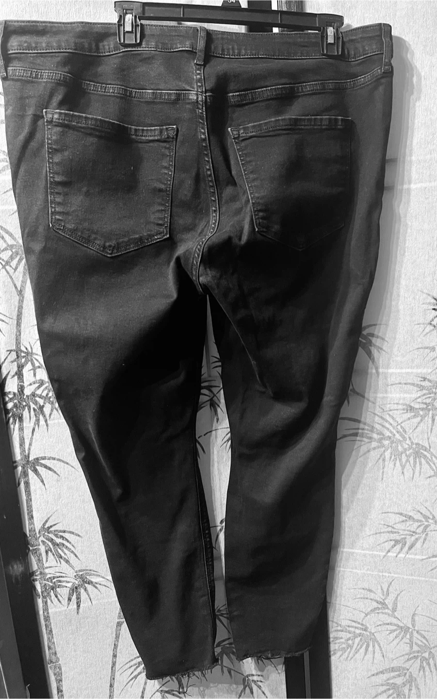 Old Navy Black Distressed Jeans - Size 18 - photo 4