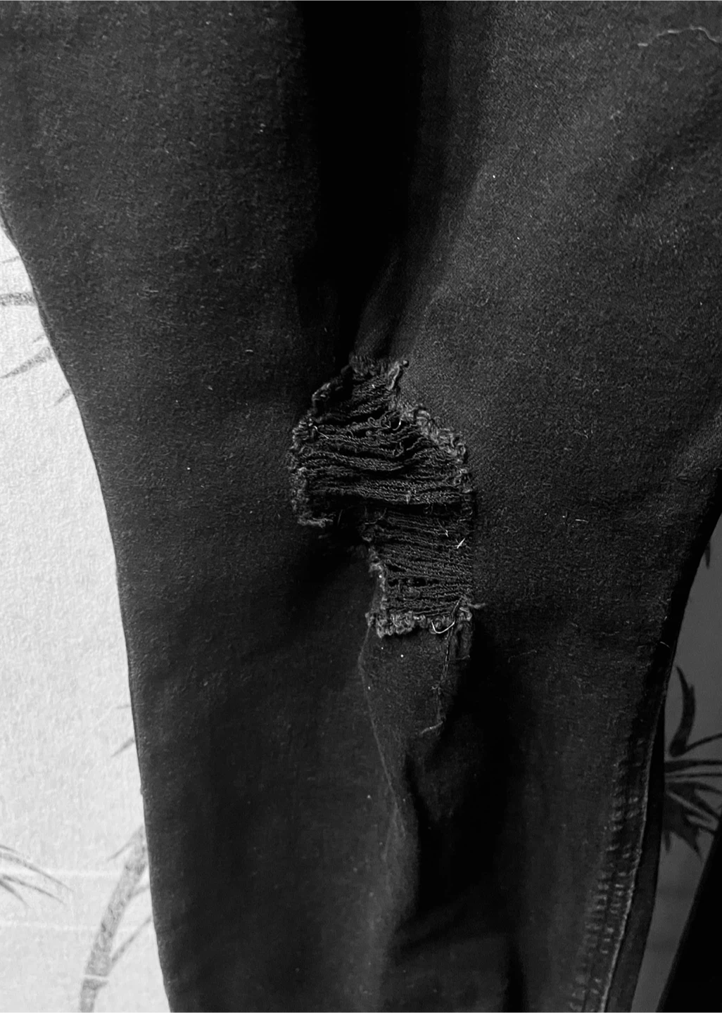 Old Navy Black Distressed Jeans - Size 18 - photo 3