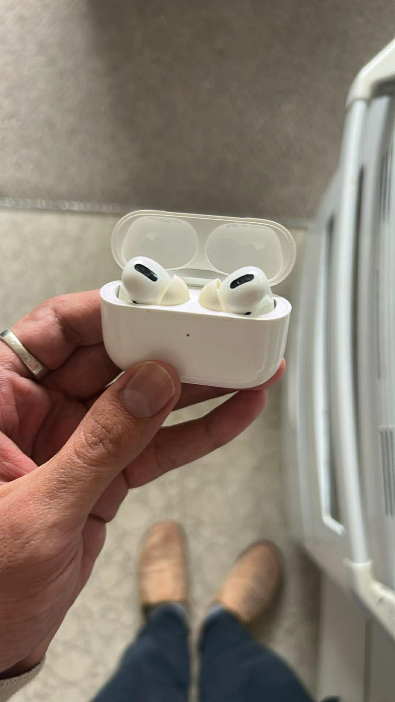 Air Pods Pro for sale
