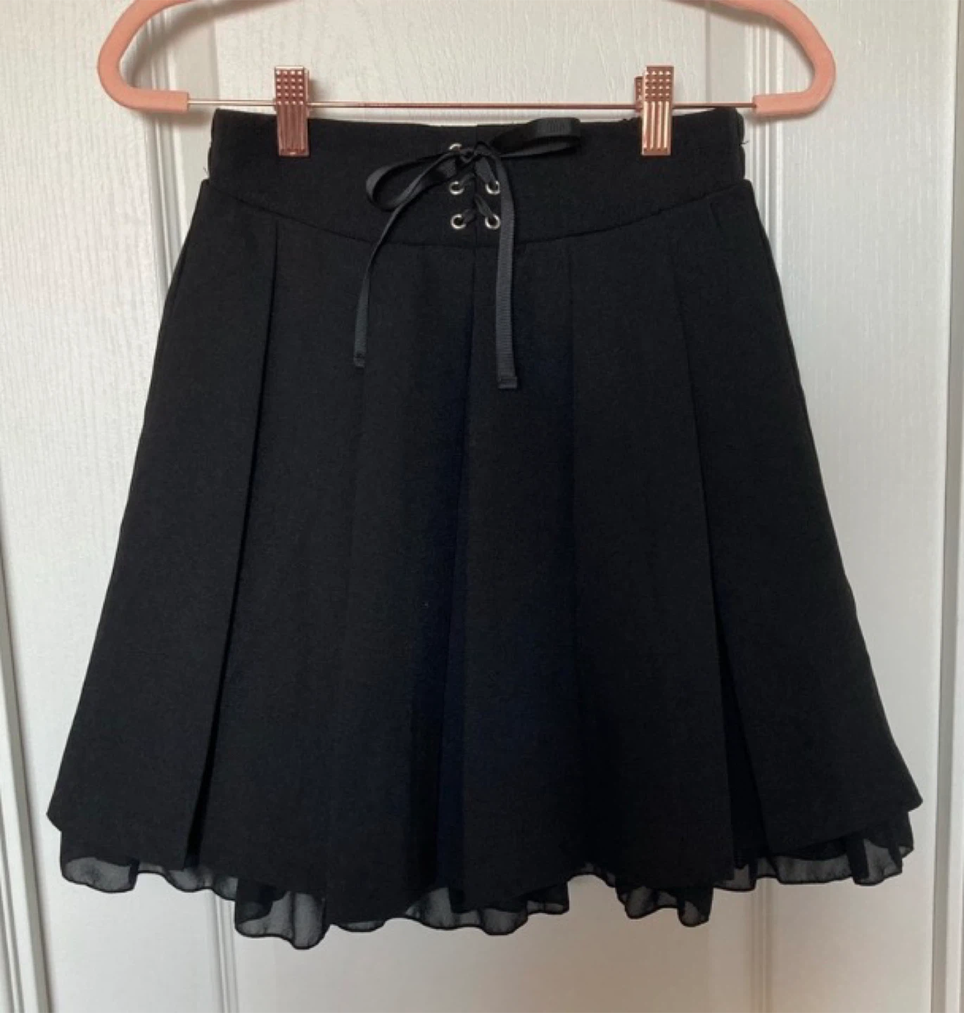 Black Lace Up Ribbon Pleated Skirt