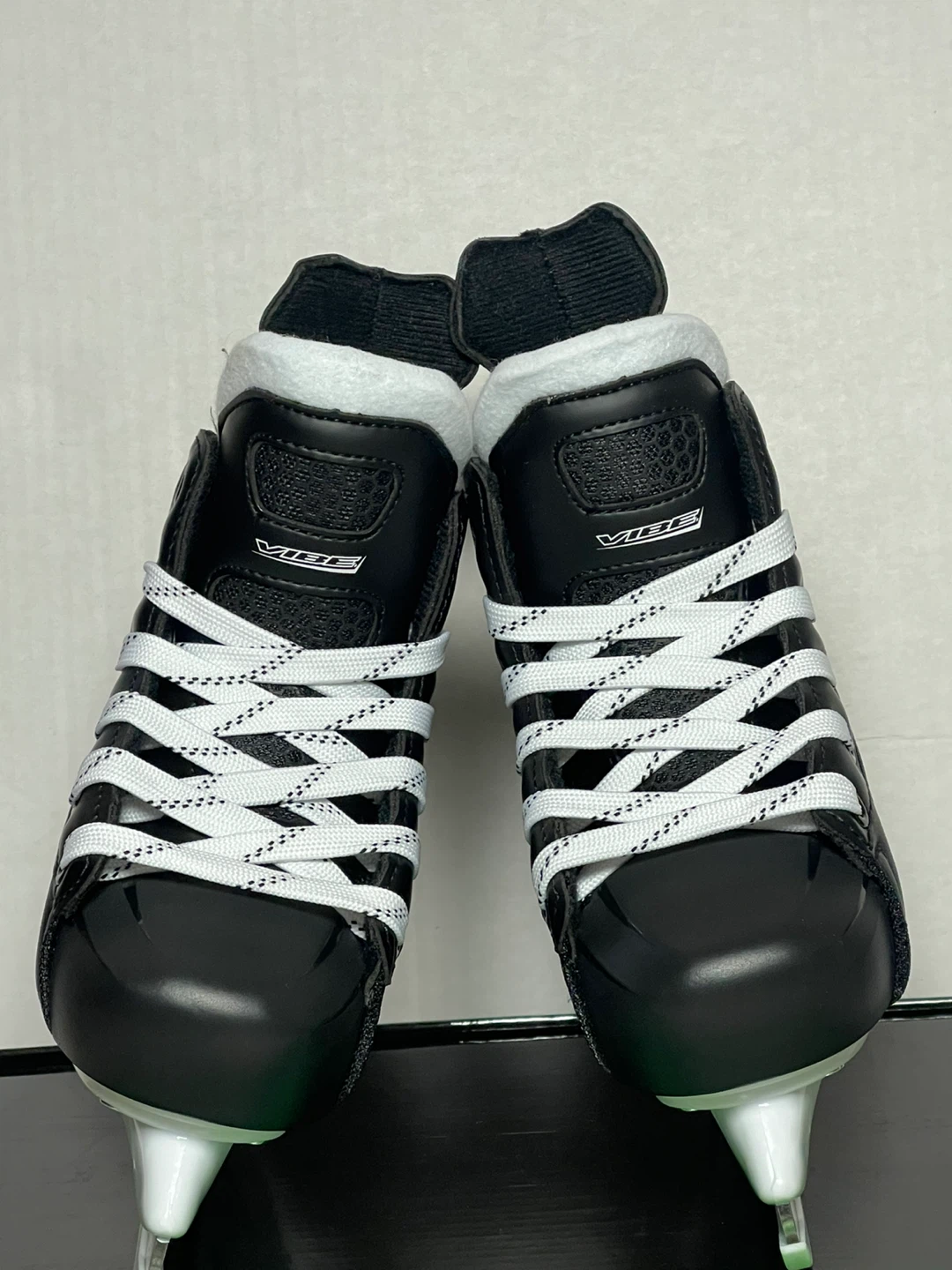 Hockey Skates Youth 10 - photo 3