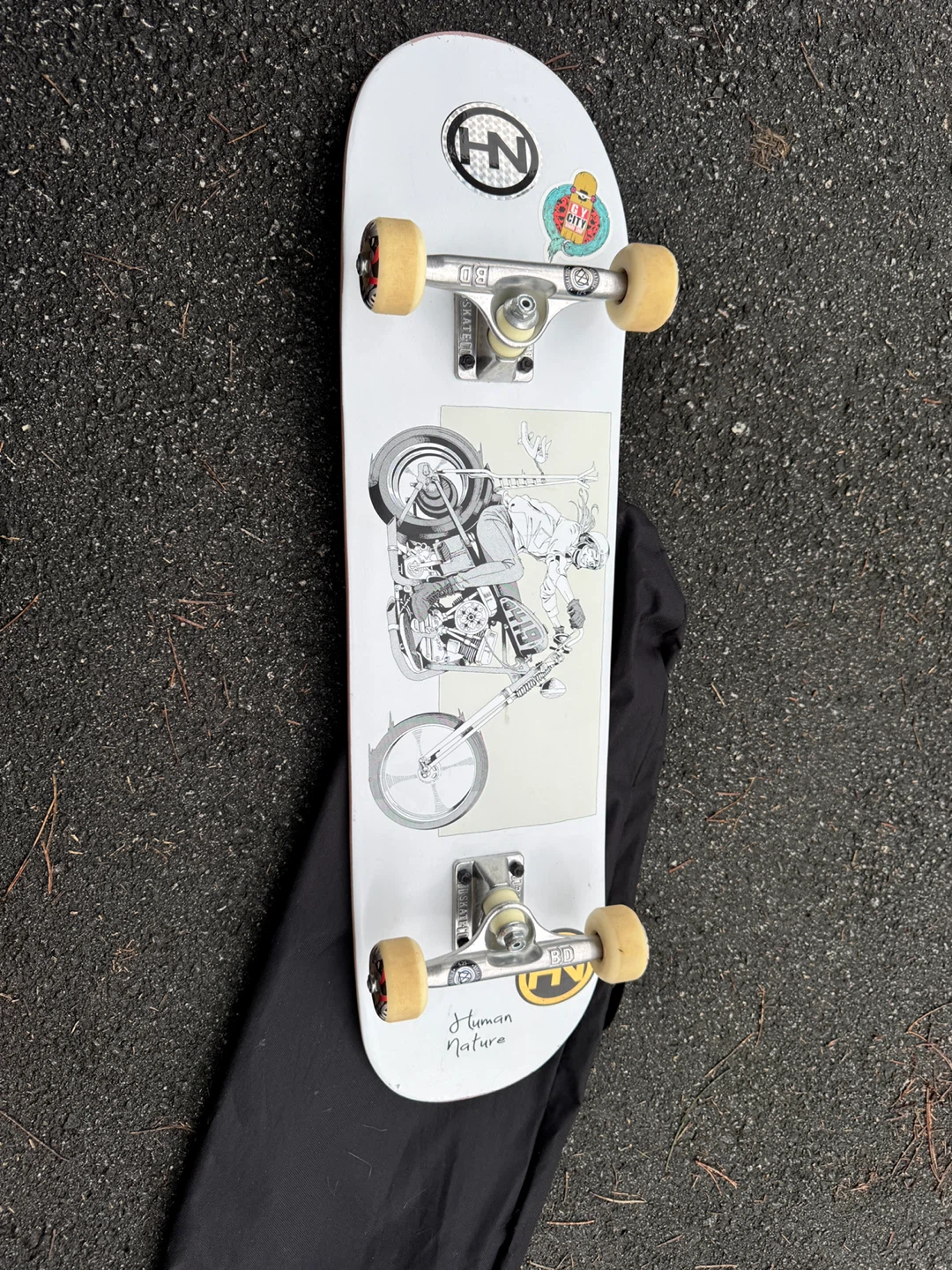 skateboard white