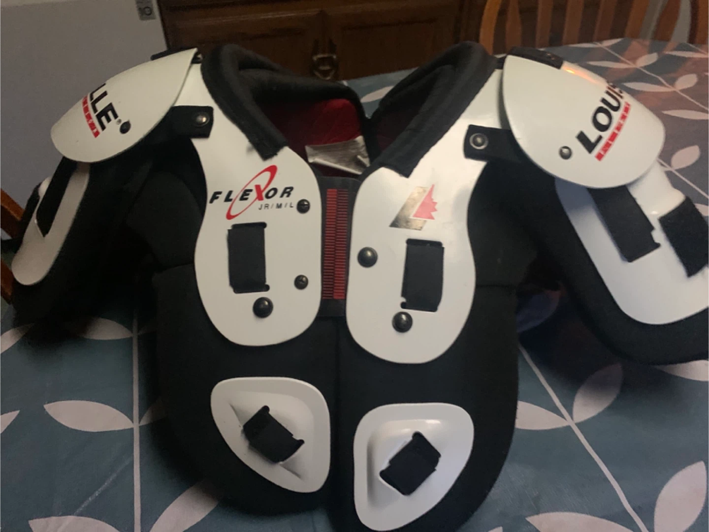 Louisville Flexor Jr/M/L Shoulder Pads - photo 2