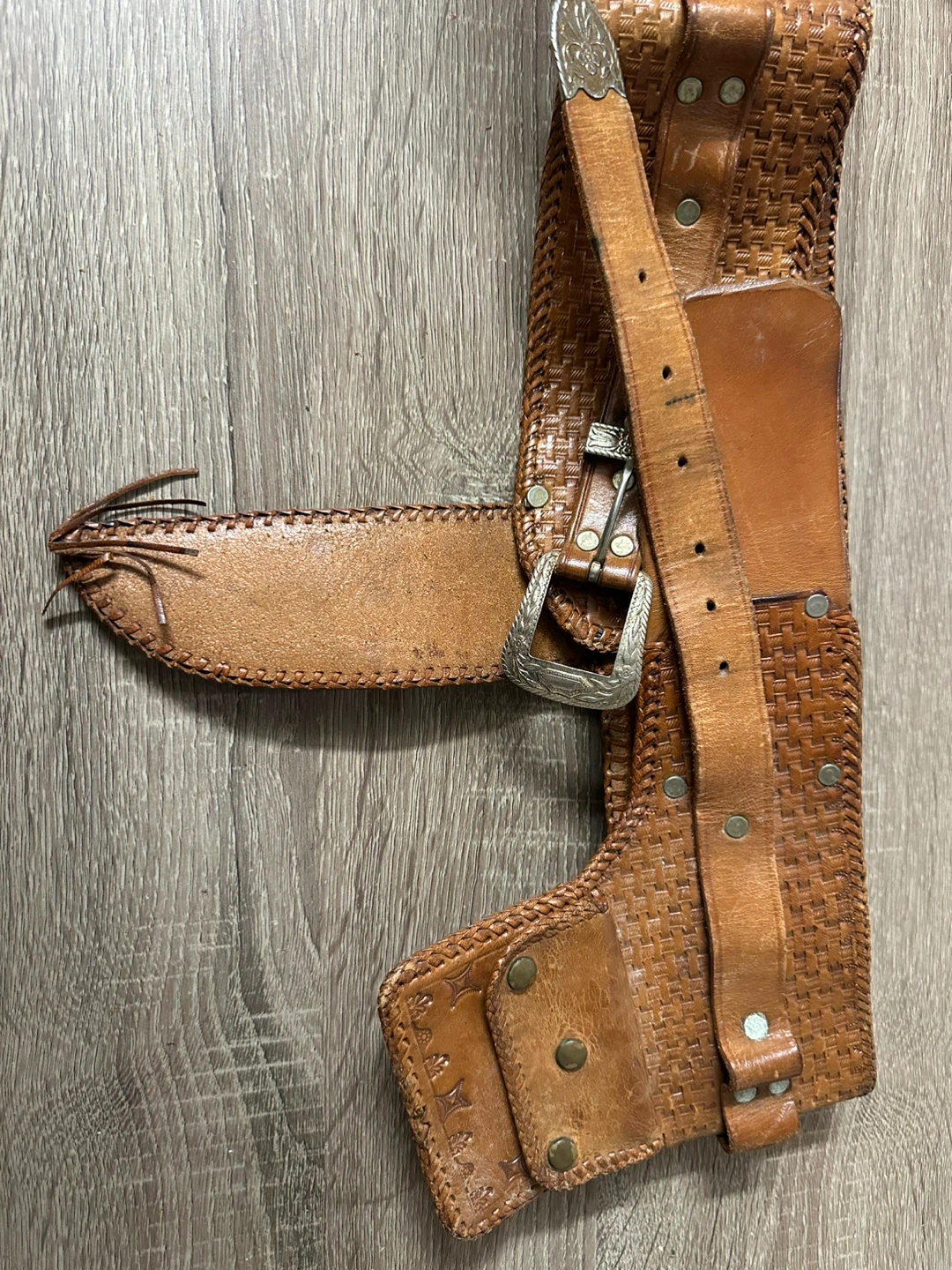 Leather Western Style Holster Belt with Ammunition Loops - photo 2