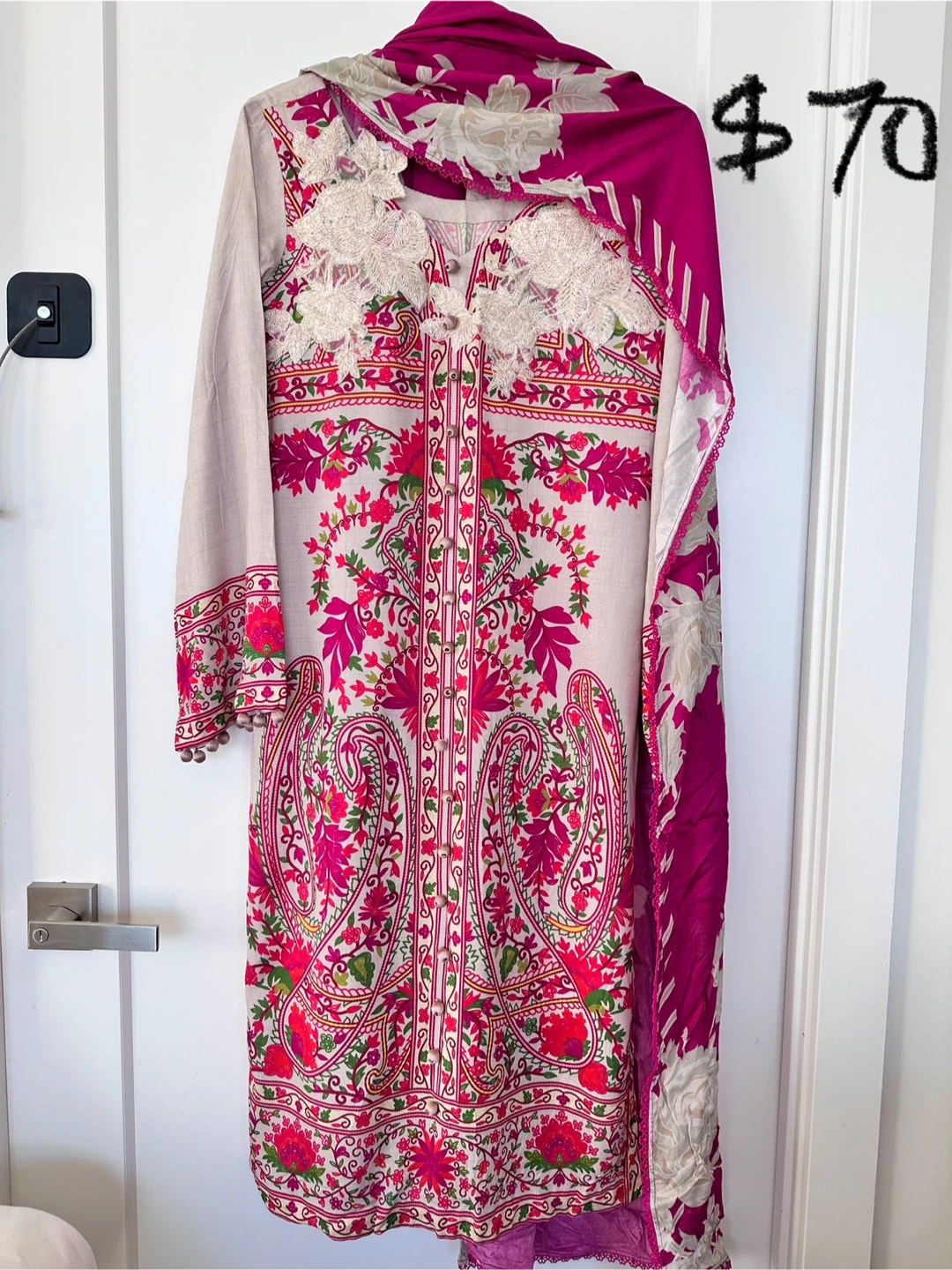 Eid Clearance - Pakistani Dresses - Mixed Sizes m - photo 2
