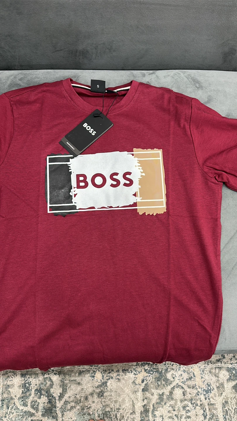 BOSS Men's Burgundy T-Shirt Size S