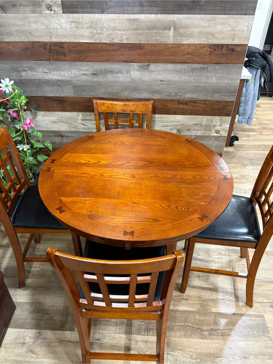 Solid Wood Round Dining Table with 6 Chairs - photo 3