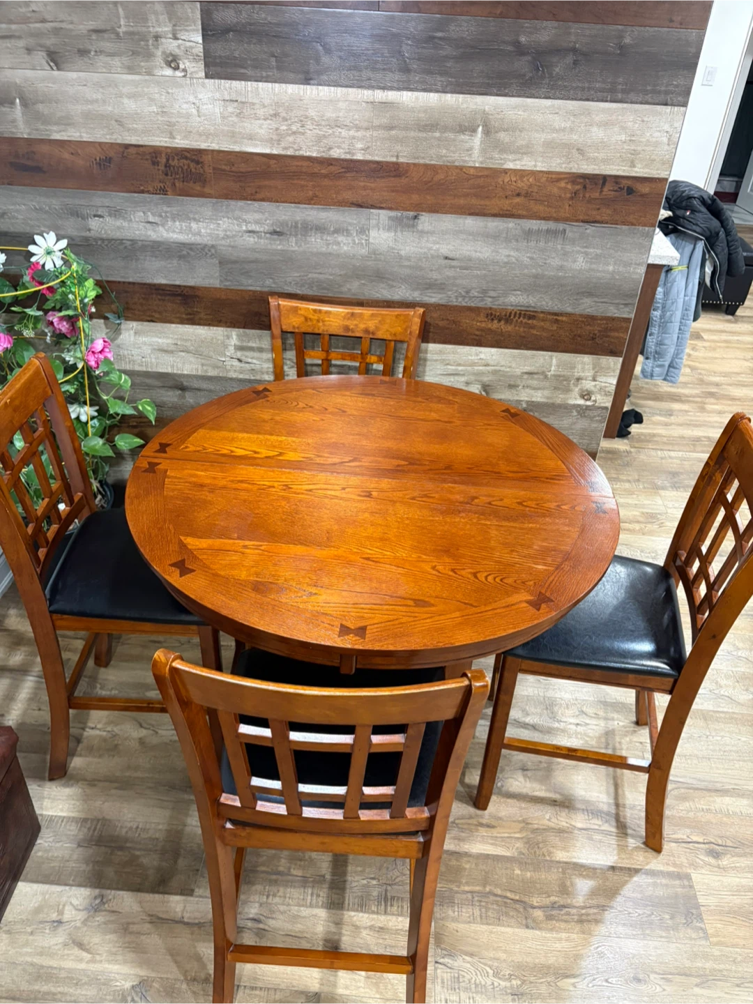 Solid Wood Round Dining Table with 6 Chairs