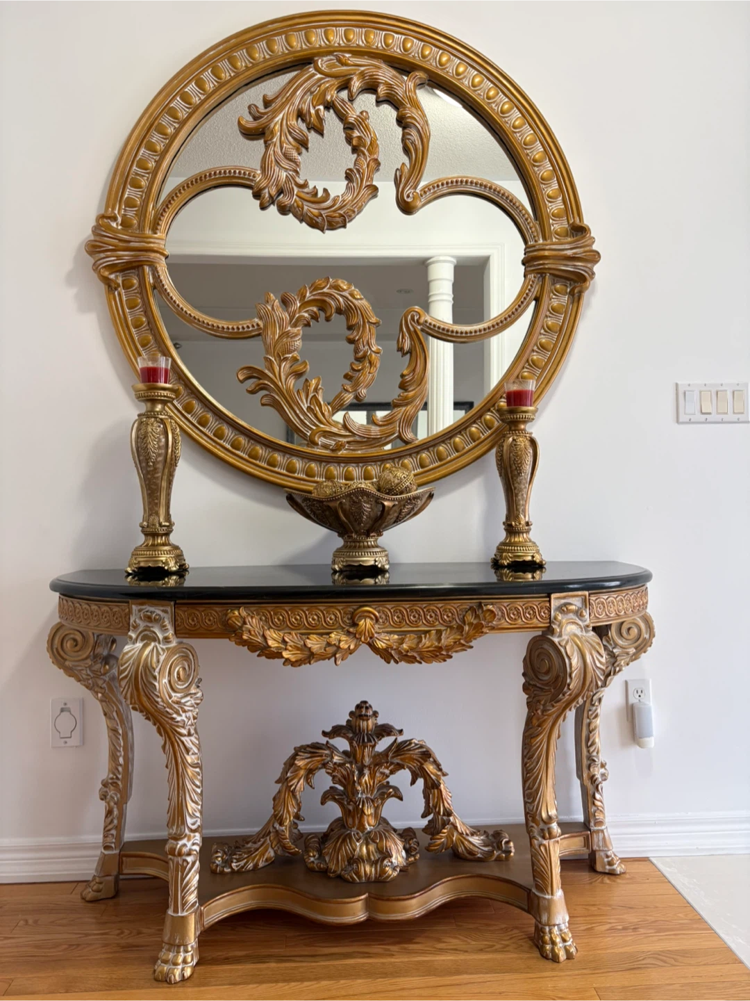 Ornate Gold Console Table with Oval Mirror - photo 4