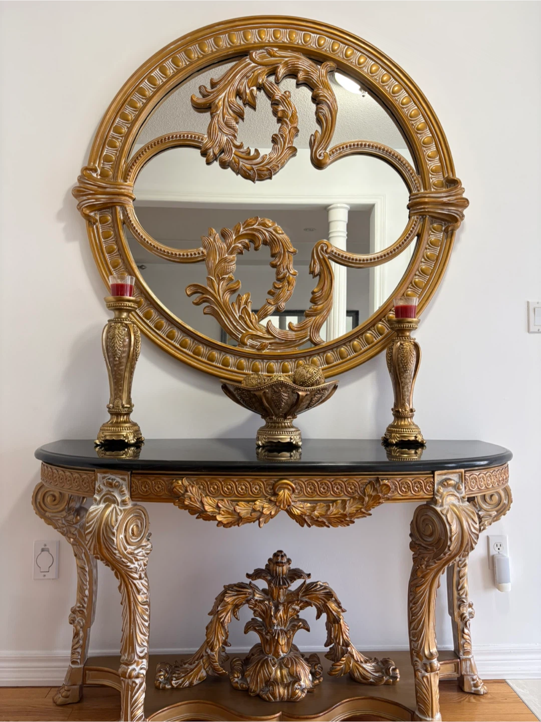 Ornate Gold Console Table with Oval Mirror - photo 2