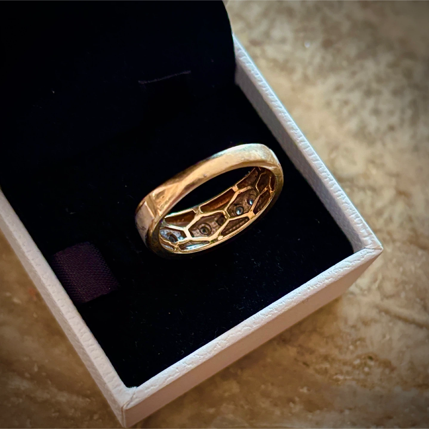 $3.7k 0.6 Carat ETW Diamond & 10K Yellow & White Gold Men's Ring - photo 2