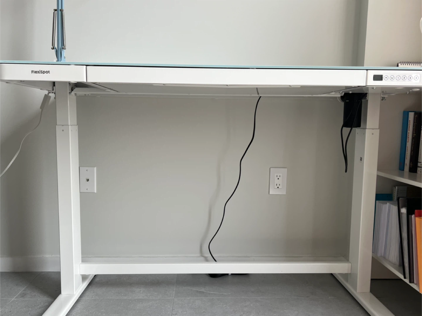 Electronic Standing Desk - photo 2