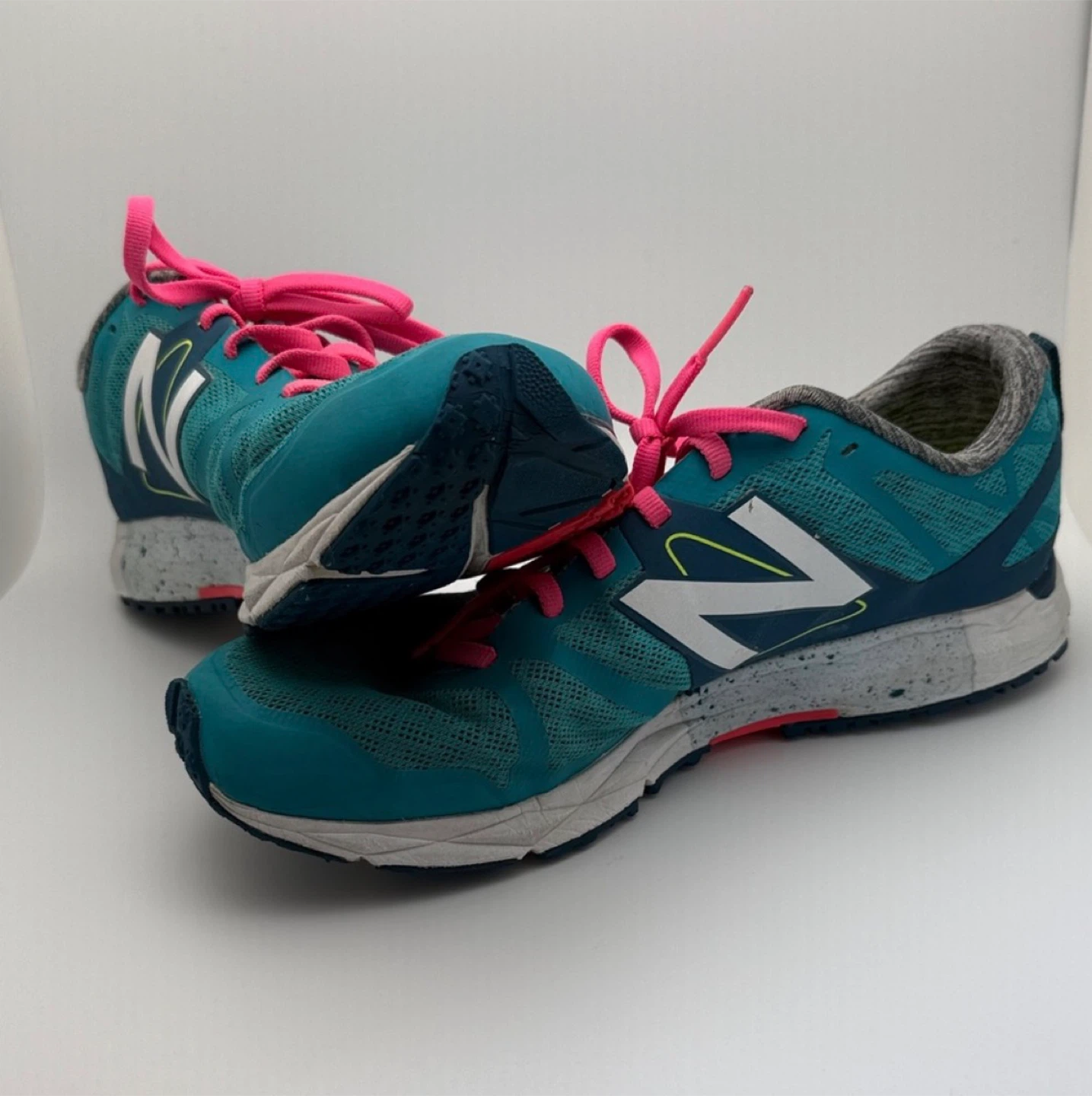 New Balance Women's Running Shoes Teal Pink Size 9.5