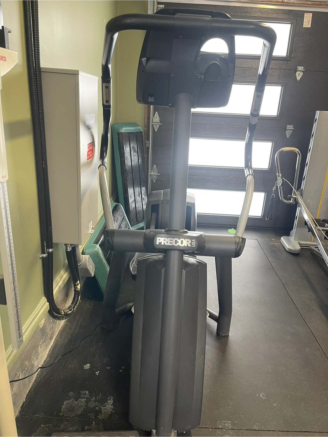 Precor EFX Elliptical - photo 2