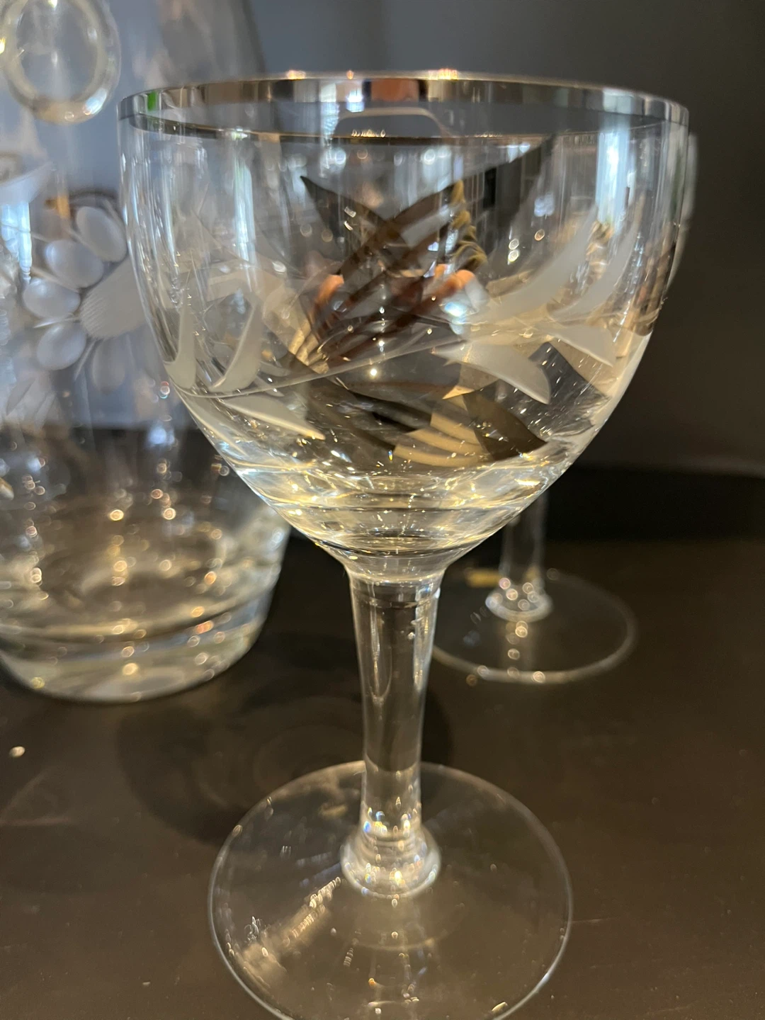 Vintage Glass Pitcher and 6 matching glasses - photo 3