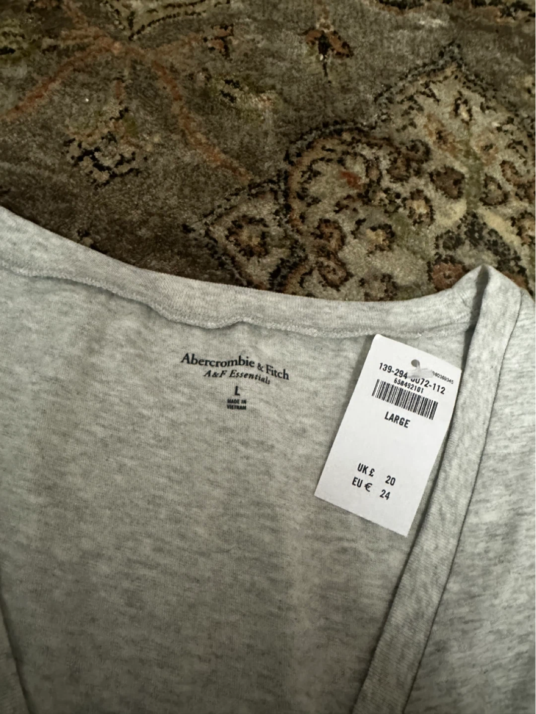 New Abercrombie and Fitch Tee - photo 3