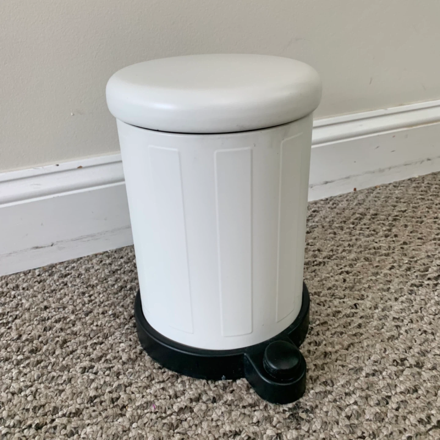 Waste Bin - Step Can - White - Trash / Garbage / Home & Bathroom