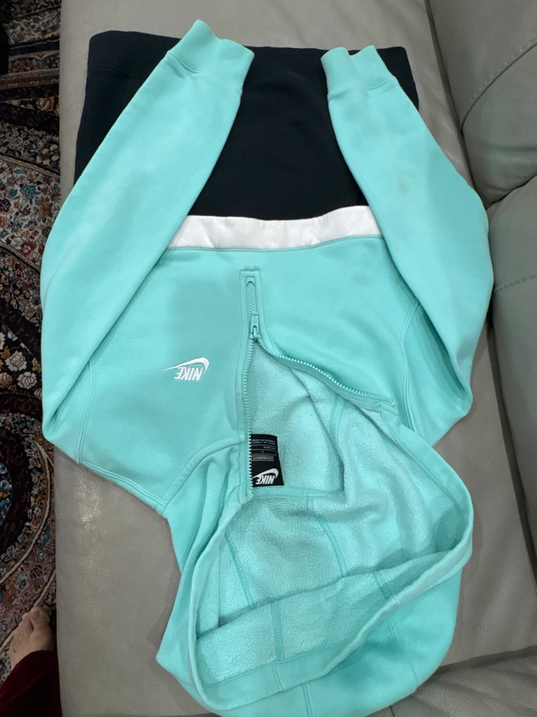 Kids Nike Hoodie size 10/12 - photo 2