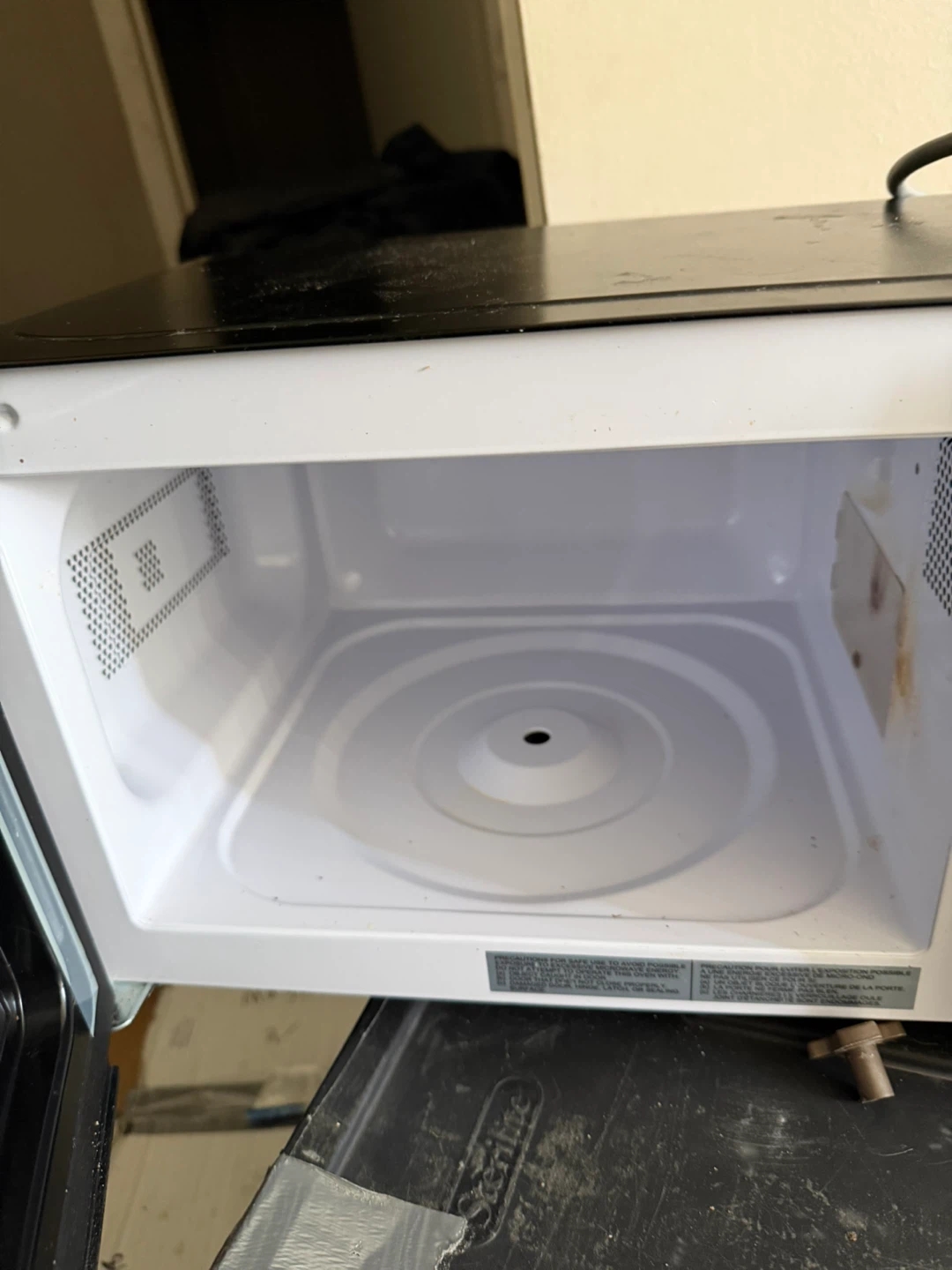 Hamilton beach Microwave - photo 2