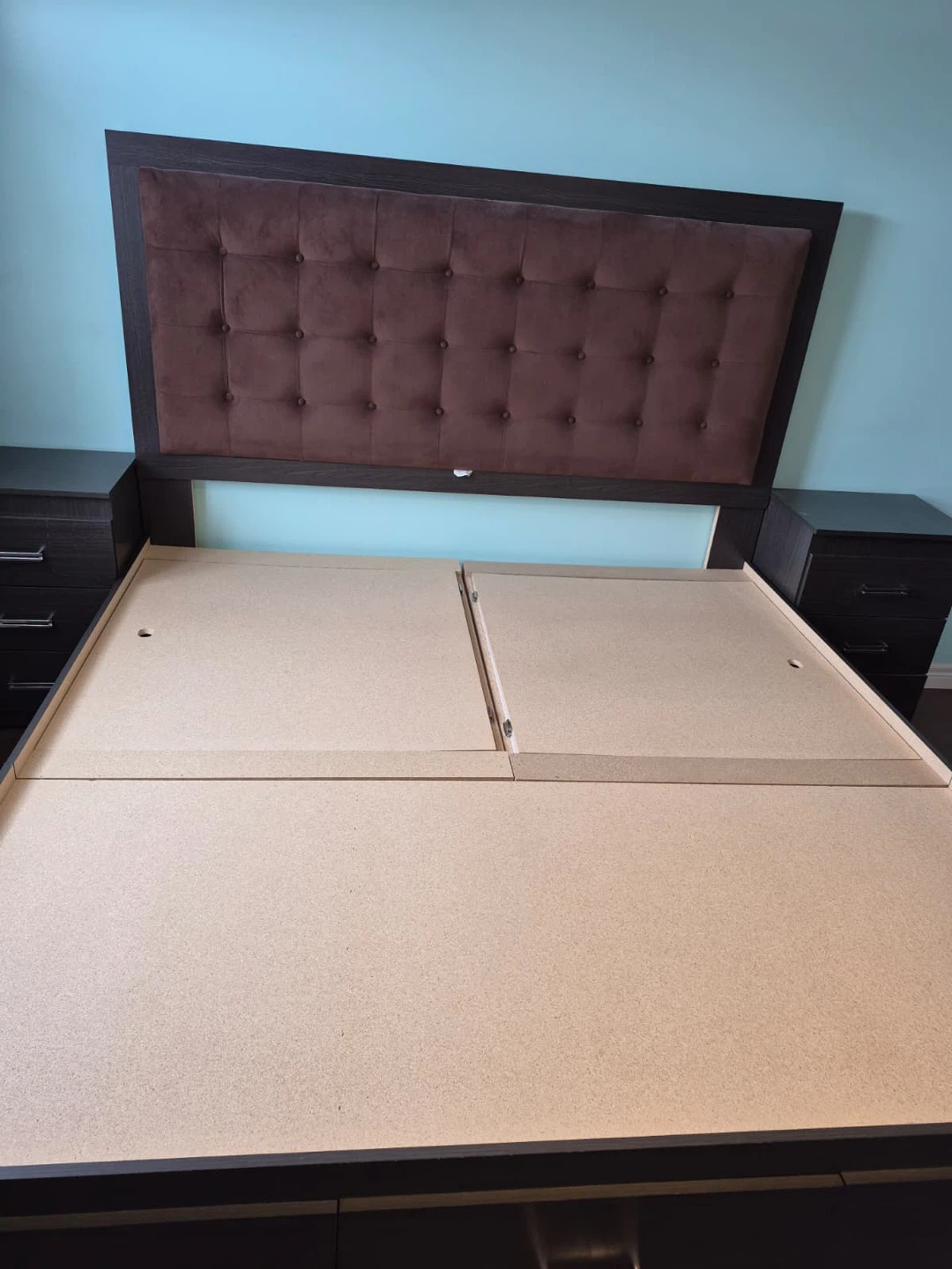 King Size Storage Bed without Mattress + 2 Nightstands (Modern) - photo 3