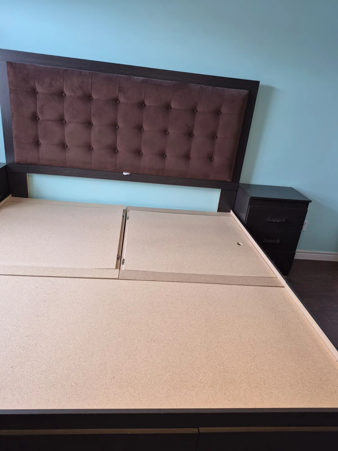 King Size Storage Bed without Mattress + 2 Nightstands (Modern) - photo 5