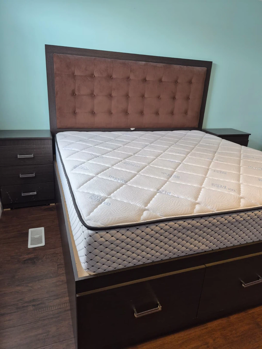 King Size Storage Bed without Mattress + 2 Nightstands (Modern)