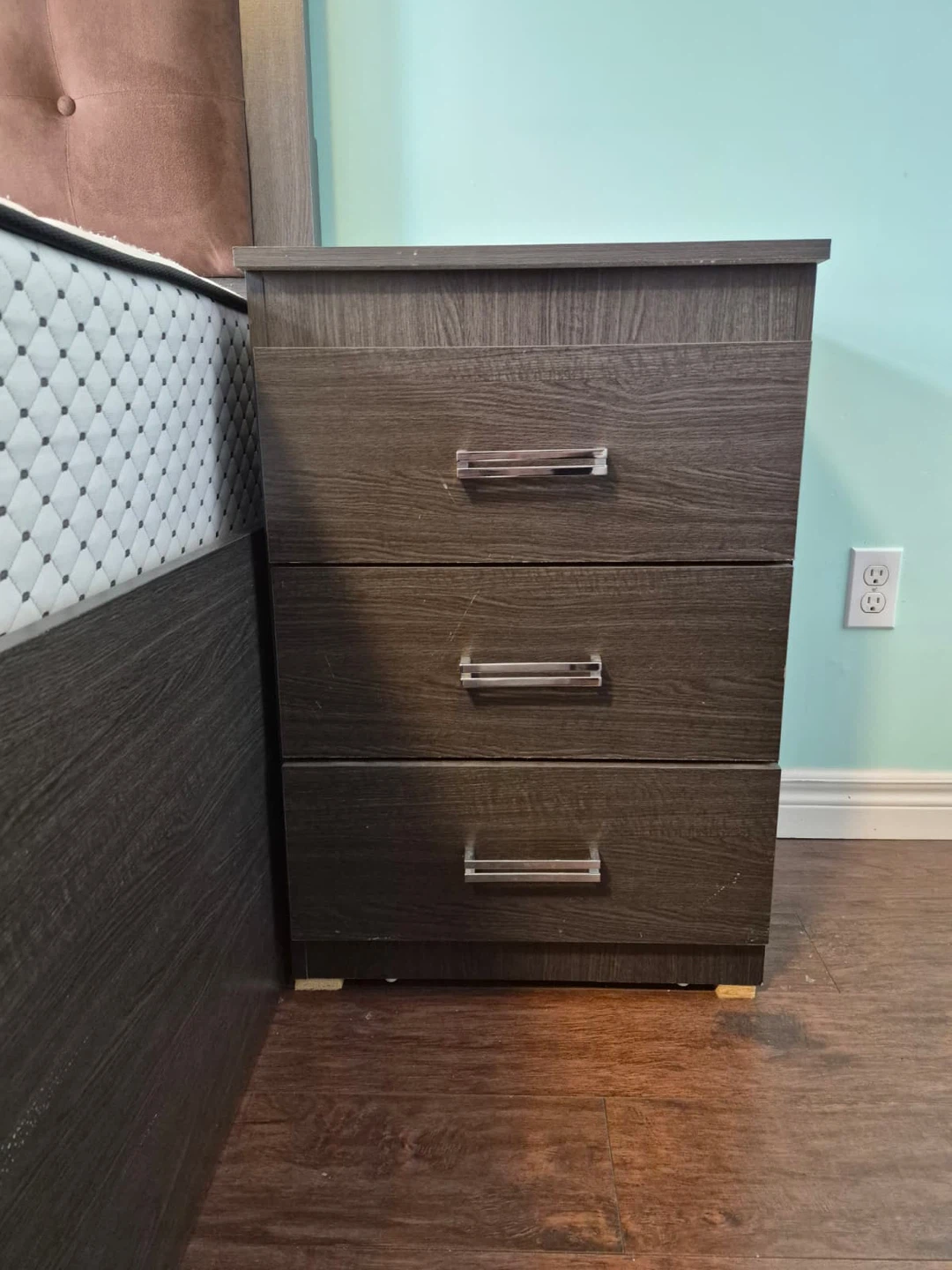 King Size Storage Bed without Mattress + 2 Nightstands (Modern) - photo 4