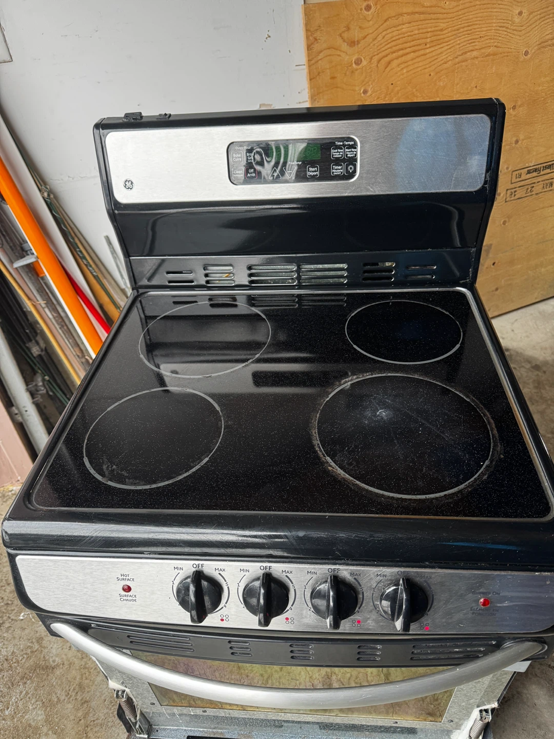 GE JCAP760SM2SS Electric Stove (for parts) - photo 2
