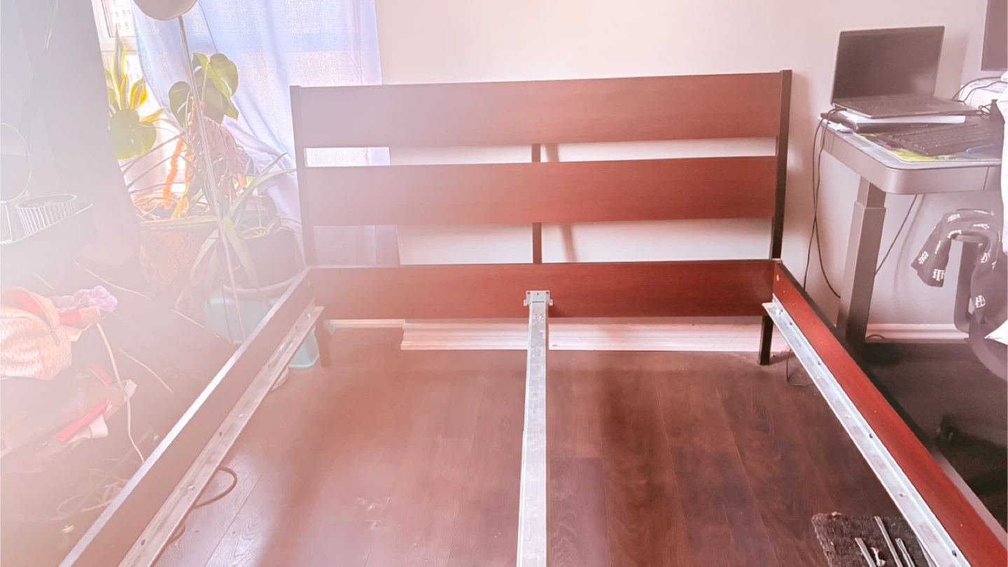 IKEA queen size bed frame with almost new queen mattress - photo 4