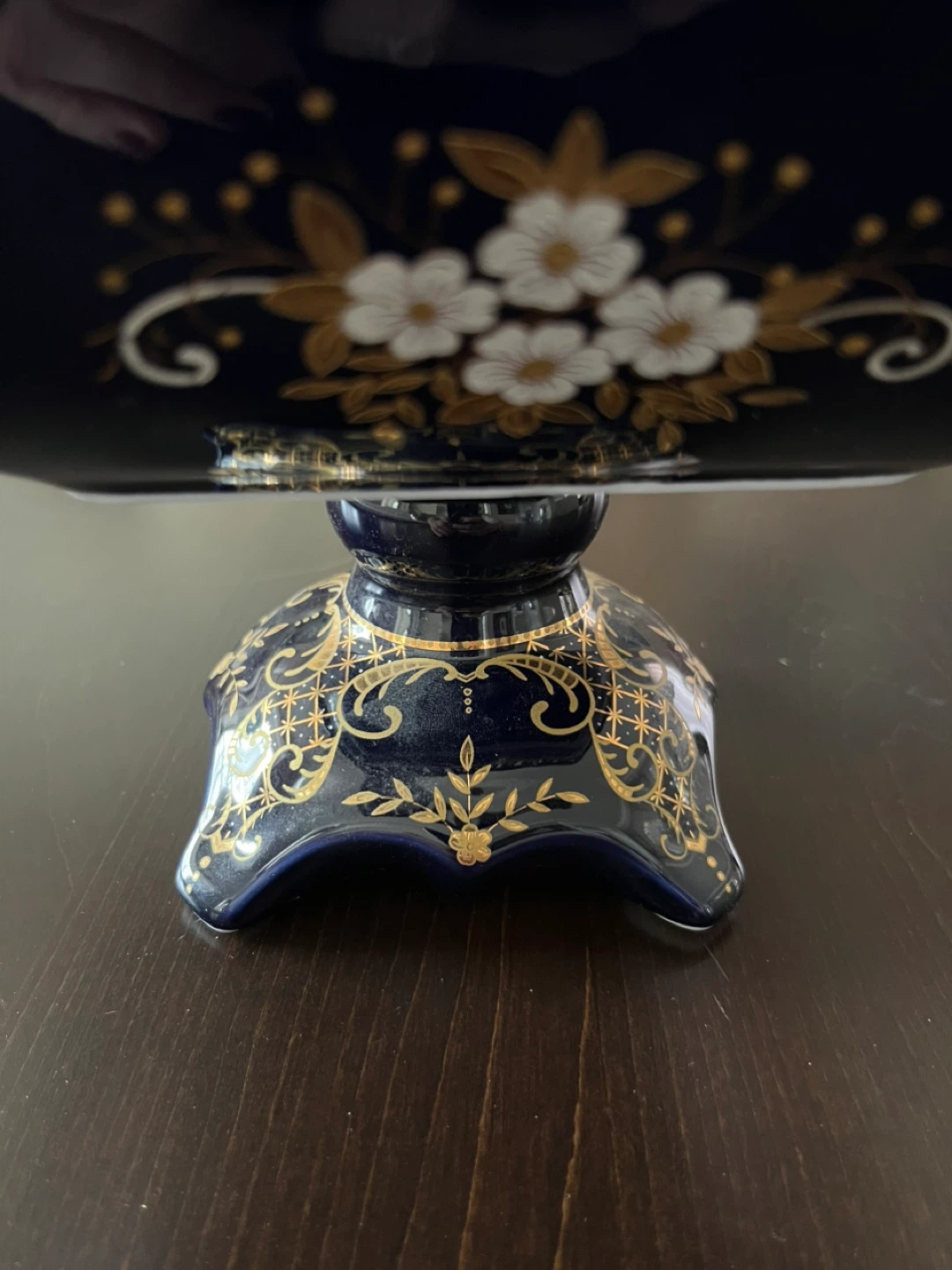 Porcelain Footed Bowl with 24K Gold Trim - photo 3